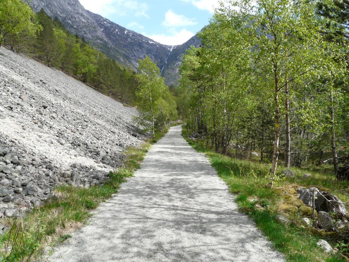 Kvamsdal Pensjonat 2 Hotel Eidfjord Eksteriør billede